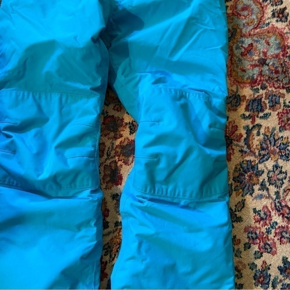 Lands End turquoise ski pants for style and warmth on the slopes. Gorgeous! - Picture 8 of 9